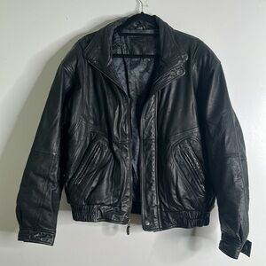 Expression black leather bommerjackets size Large 42x44 goth aviator